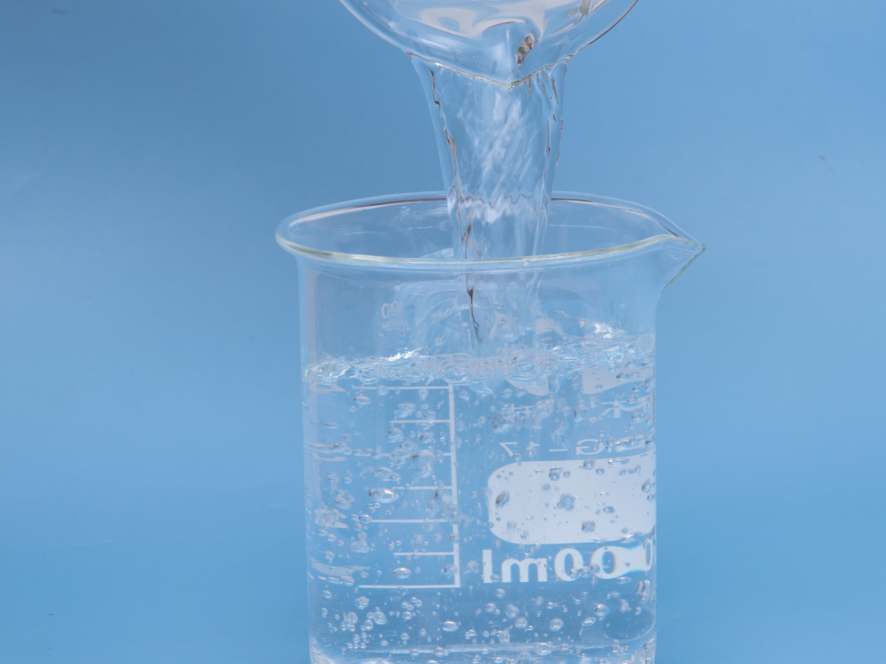 南京百聚化工助剂厂分析：<i style='color:red'>bem增稠单体</i>在生产增稠剂中的作用及注意事项